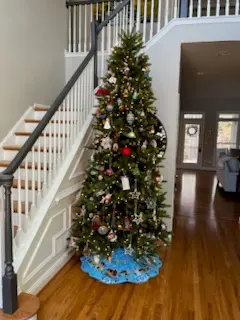 Designs by JuJu Christmas tree skirt, blue snowflake design, fits large tree - Looney Bin Quilting